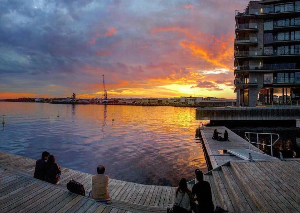 Tjuvholmen / Aker Brygge - Most Expensive Area In Oslo! Leilighet Eksteriør bilde